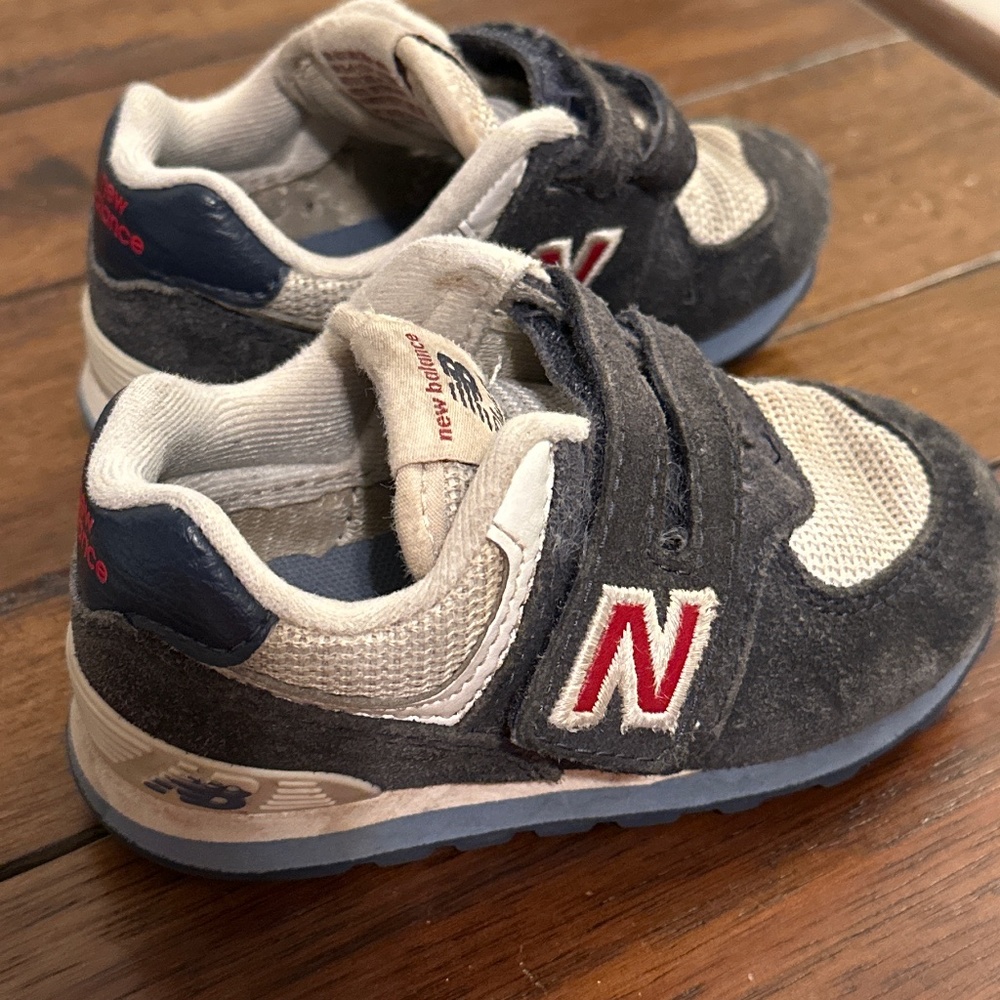 New Balance-574- Navy Toddler Shoes- 6c